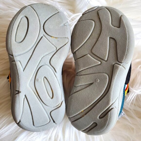 OshKosh/Carter's Boy Shoe Bundle SZ 4 - Picture 7 of 16